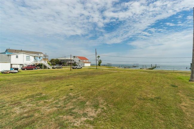 Beautiful water view lot | Image 5