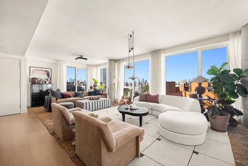 phb-110 N 1st St, Brooklyn, NY, 11249-3946 | Card Image