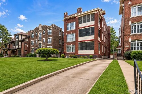 5138 Waterman Blvd, Saint Louis, MO, 63108-1197 | Card Image
