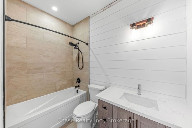 141 3 Mile Lake Rd, House other with 3 bedrooms, 2 bathrooms and 10 parking in Katrine ON | Image 26
