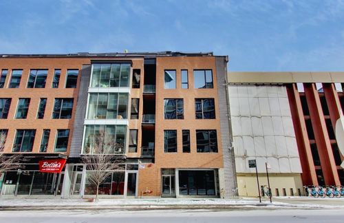 3f-847 N Larrabee St, Chicago, IL, 60610-3606 | Card Image