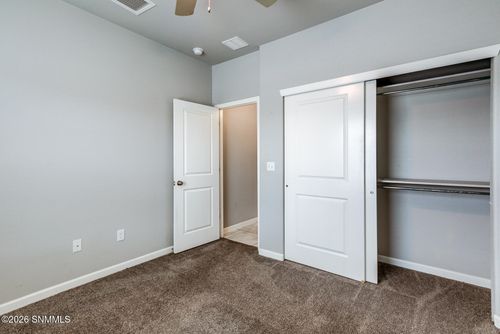 1093 Nickel Hill Ave, Sunland Park, NM, 88008-5212 | Card Image