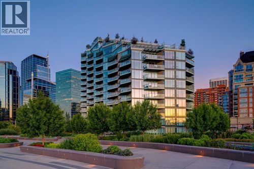 738 1 Ave Sw, Calgary, AB, T2P5G8 | Card Image