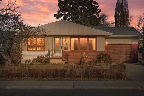 3714 45 St, Red Deer, AB, T4N1J4 | Card Image