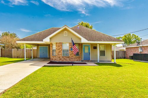 1133 W Camellia Dr, Thibodaux, LA, 70301-3930 | Card Image