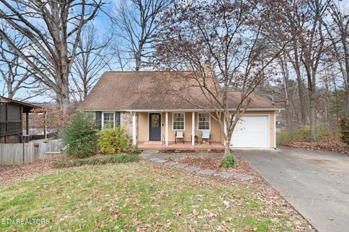 805 Tree Trunk Rd, Knoxville, TN, 37934-5070 | Card Image