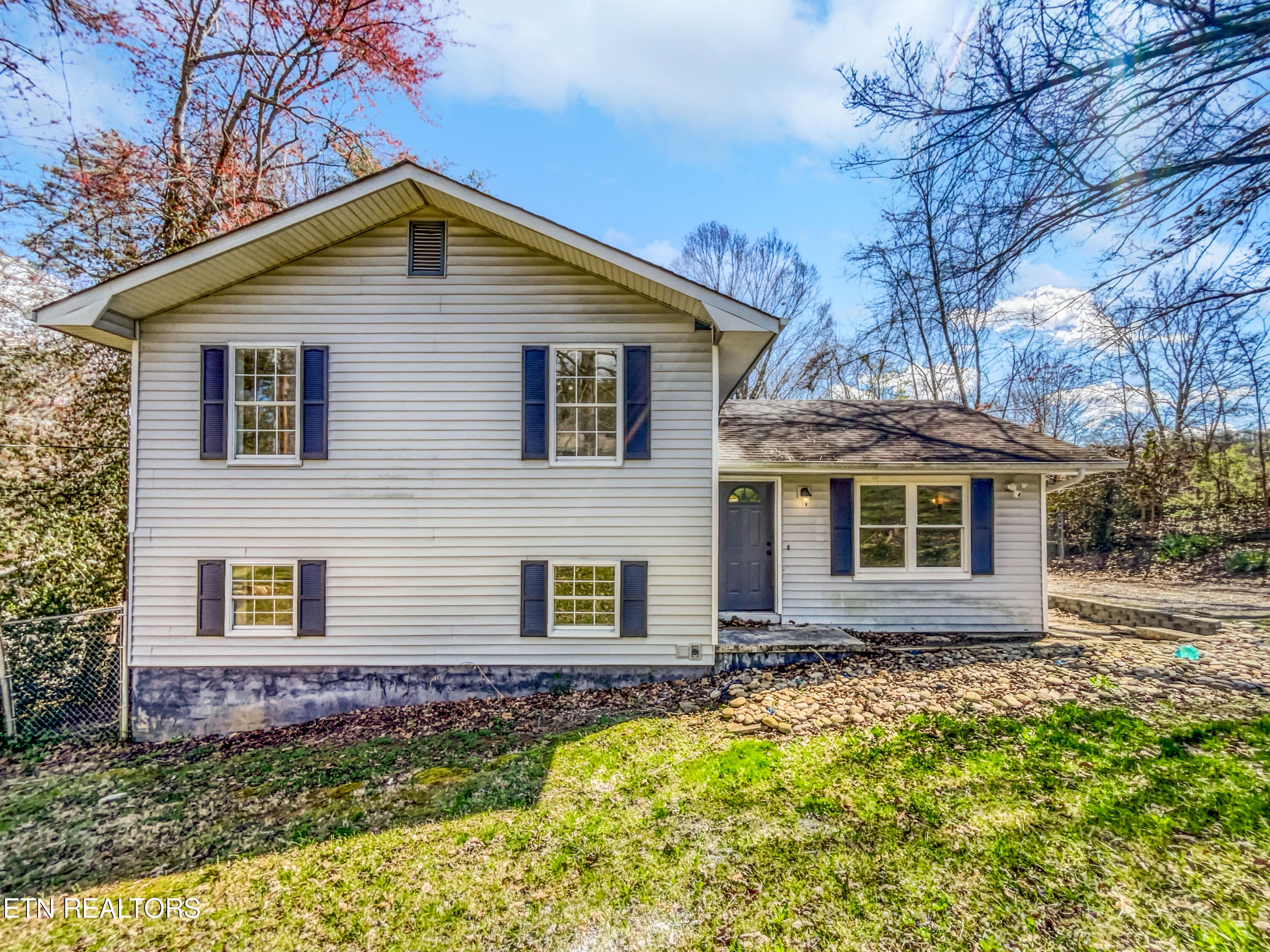 Oliver Rd, Knoxville, TN 37920