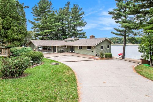 67664 Thunderbird Drive, Sturgis, MI, 49091 | Card Image