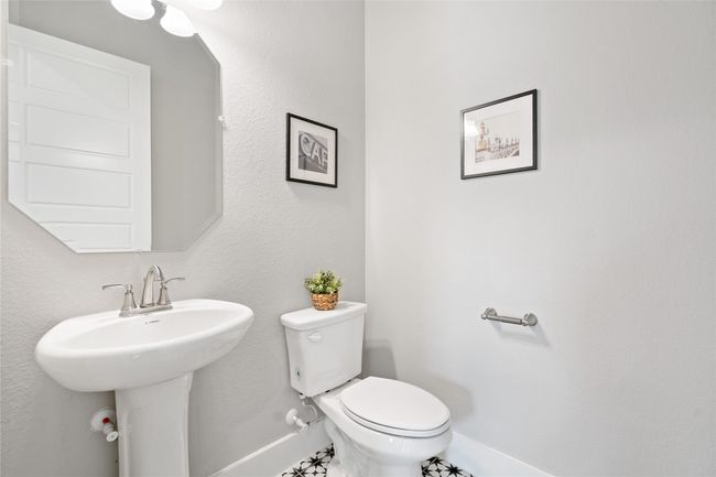 Hal Bathroom on the first level. | Image 30