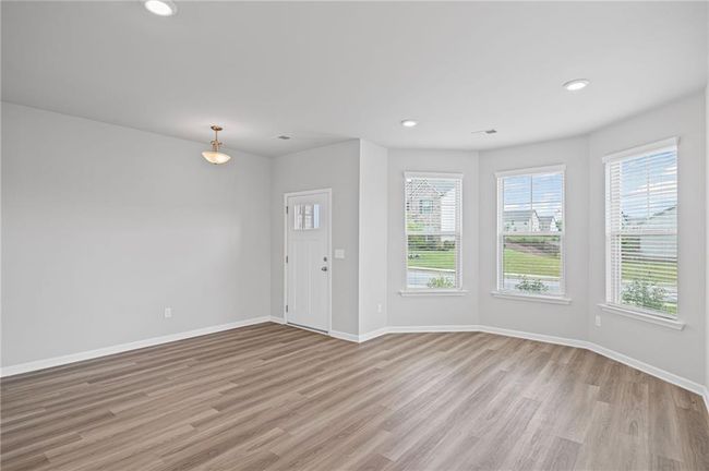 2106 Cadenza Circle, House other with 5 bedrooms, 3 bathrooms and null parking in Dacula GA | Image 5