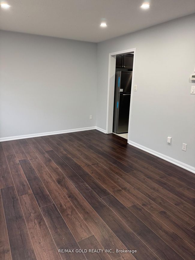13 Viewforth Rd, House attached with 4 bedrooms, 2 bathrooms and 1 parking in Brampton ON | Image 18