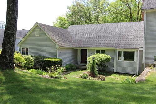 112-112 Paugassett Ln, Shelton, CT, 06484 | Card Image