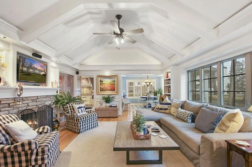 642 Agaming Rd, Fontana, WI, 53125-1513 | Card Image