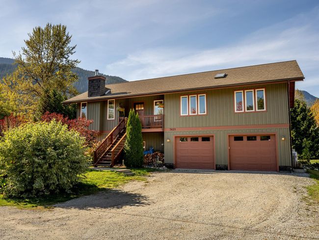 7621 Anderson Road, House other with 3 bedrooms, 3 bathrooms and 4 parking in Pemberton BC | Image 1