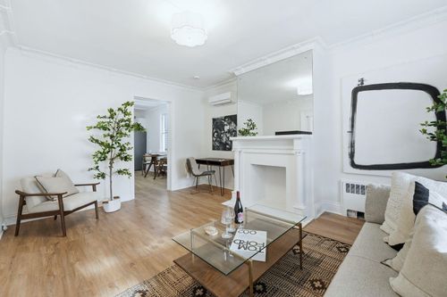 114 Oak St, Jersey City, NJ, 07304-2248 | Card Image