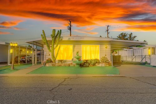 729 Santa Teresa Way, Hemet, CA, 92545-6801 | Card Image