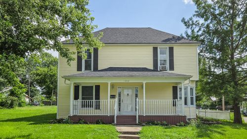 1302 E Pierce St, Kirksville, MO, 63501-3857 | Card Image