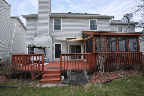 1048 Asbury Dr, Aurora, IL, 60502-9024 | Card Image