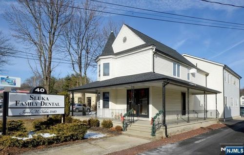 40 Main St, Bloomingdale, NJ, 07403-1724 | Card Image