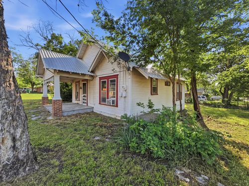 908 S Rice St, Hamilton, TX, 76531-2609 | Card Image
