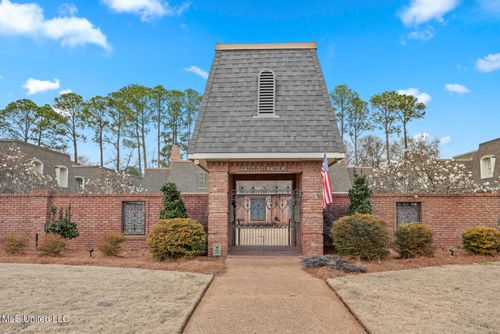 4-420 Saint Andrews Dr, Jackson, MS, 39211-2511 | Card Image