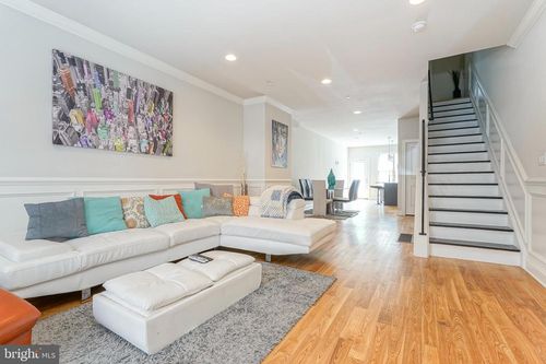 2332 Ellsworth St, PHILADELPHIA, PA, 19146-2420 | Card Image