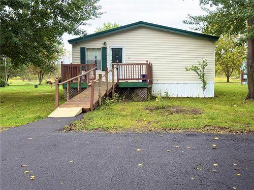 trlr-143-192 Ovid St, Seneca Falls, NY, 13148-9658 | Card Image