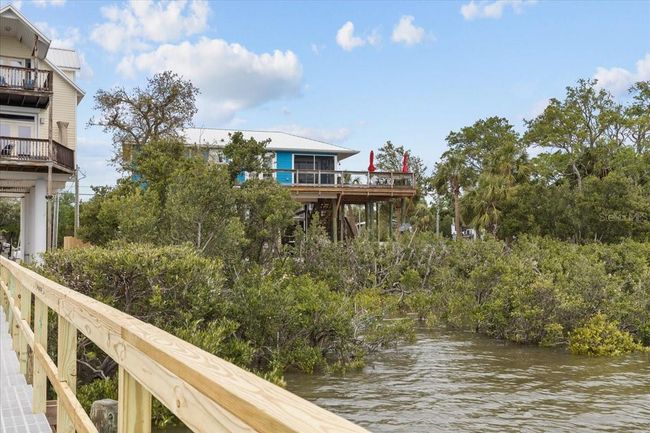 16360 Airport Rd, House other with 2 bedrooms, 2 bathrooms and null parking in CEDAR KEY FL | Image 6