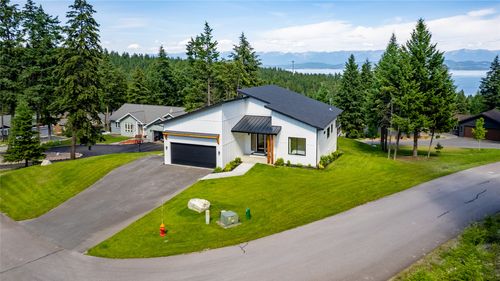 175 Wulff Ln, Lakeside, MT, 59922-9643 | Card Image