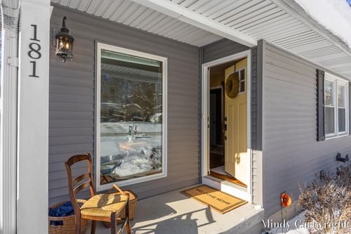 181 S Park St, Cedar Springs, MI, 49319-9585 | Card Image