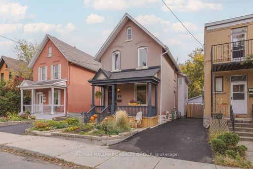 38 Elm St, Ottawa, ON, K1R6N1 | Card Image