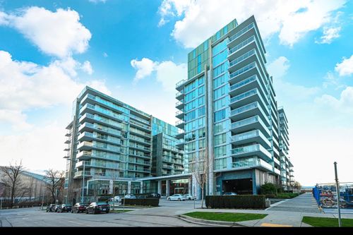 {{alt}} | Card Image