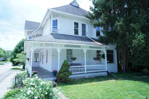 7 W Columbus St, Lithopolis, OH, 43136 | Card Image