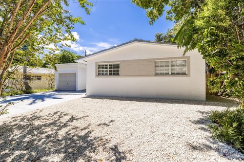 720 Ne 70th St, Miami, FL, 33138-5712 | Card Image