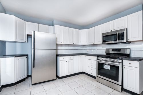 apt-2-91 Pine St, Malden, MA, 02148-2346 | Card Image