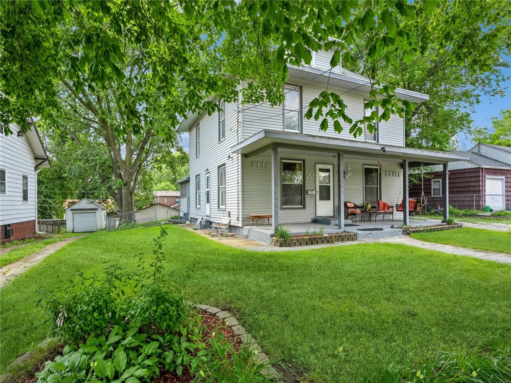 12th St, Des Moines, IA 50316