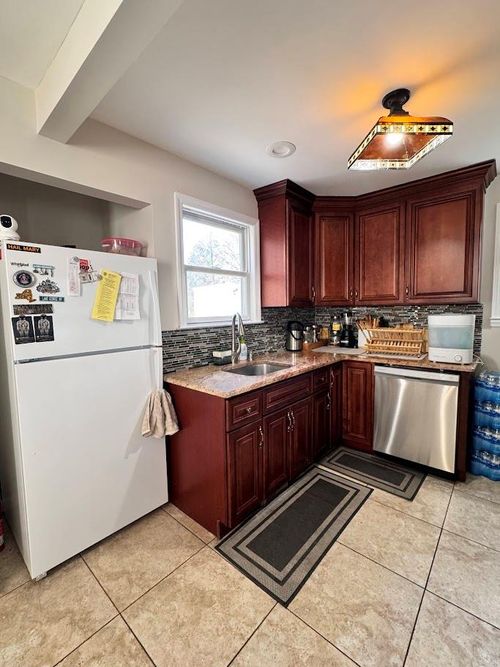1089 Tulip Ave, Franklin Square, NY, 11010-2744 | Card Image