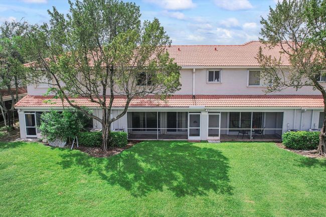 6204 Sandy Bank Ter, Condo with 2 bedrooms, 3 bathrooms and null parking in Riviera Beach FL | Image 20