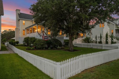 104 Patrick Dr, Beaufort, SC, 29902-5712 | Card Image