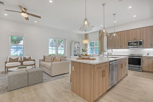 109 Royal Palm Cir, Tequesta, FL, 33469-3002 | Card Image
