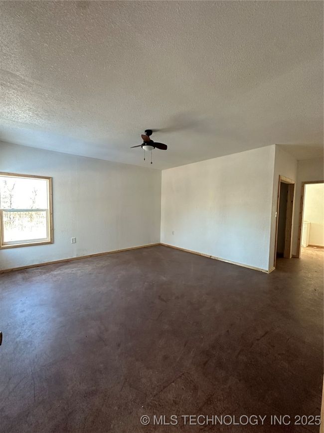 0 E 1650 Rd, House other with 2 bedrooms, 2 bathrooms and null parking in Tupelo OK | Image 7