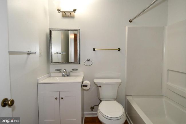 327 W 9 Th St, Townhouse with 3 bedrooms, 2 bathrooms and null parking in FRONT ROYAL VA | Image 17
