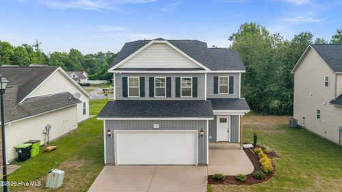318 Hawks Bluff Dr, New Bern, NC, 28560-1817 | Card Image