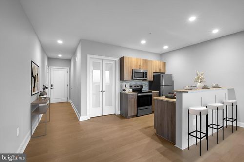 apt-513-200 N 16th St, PHILADELPHIA, PA, 19102-1218 | Card Image
