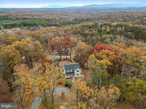 4403 Back Mountain Rd, WINCHESTER, VA, 22602-3488 | Card Image