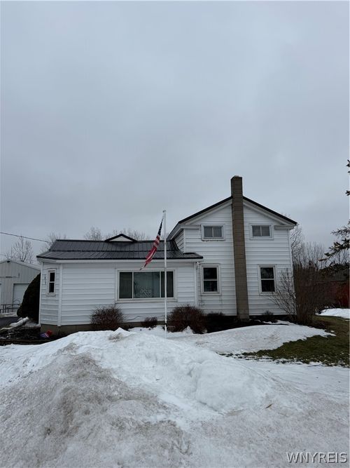5059 E Shelby Rd, Medina, NY, 14103-9733 | Card Image
