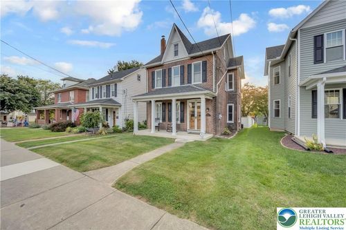 234 S Broad St, Nazareth, PA, 18064-2801 | Card Image