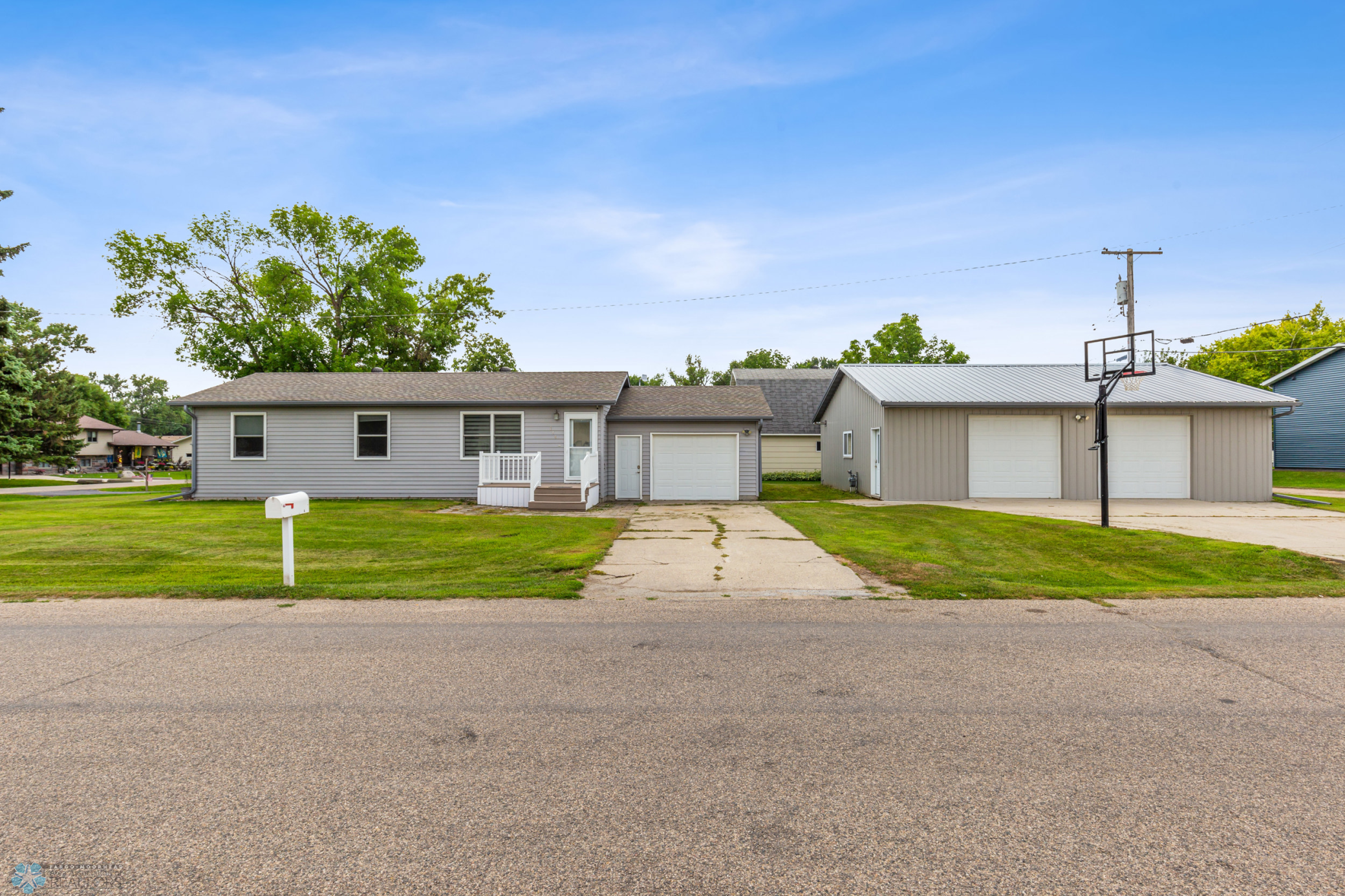 2nd St, Casselton, ND 58012