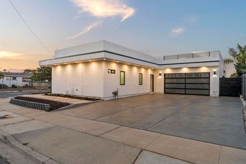 3702 Conrad Ave, San Diego, CA, 92117-1807 | Card Image