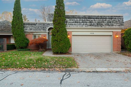 1024 Hunt Club Mews, London, ON, N6H4R7 | Card Image